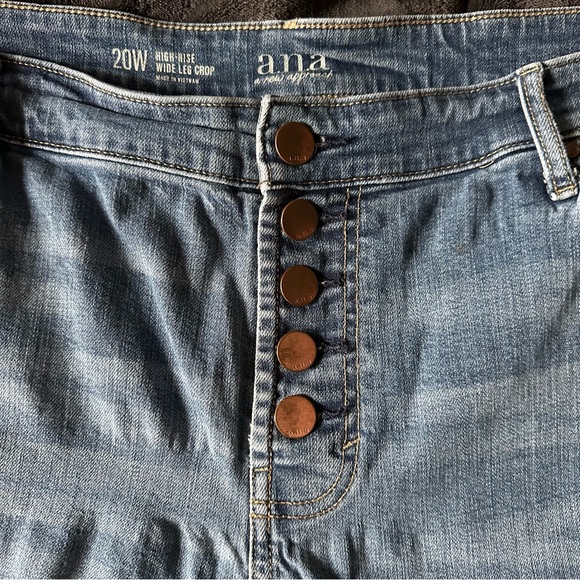 a.n.a Plus Size Wide Leg Button Up Jeans - Picture 5 of 11